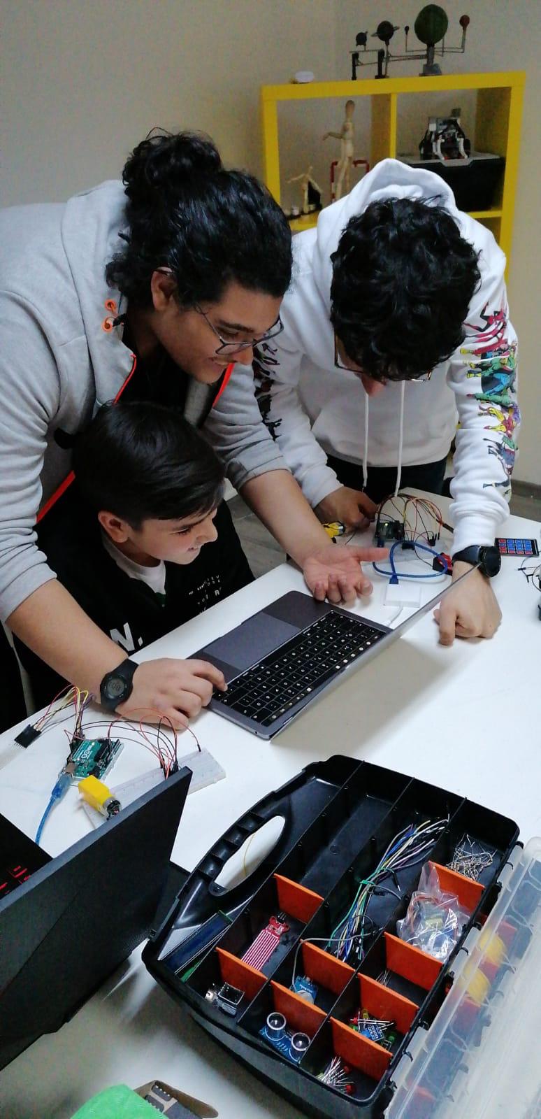 Prag Maker Faire Proje Grubu (Inovathink, Eylül 2019 - Haziran 2020)