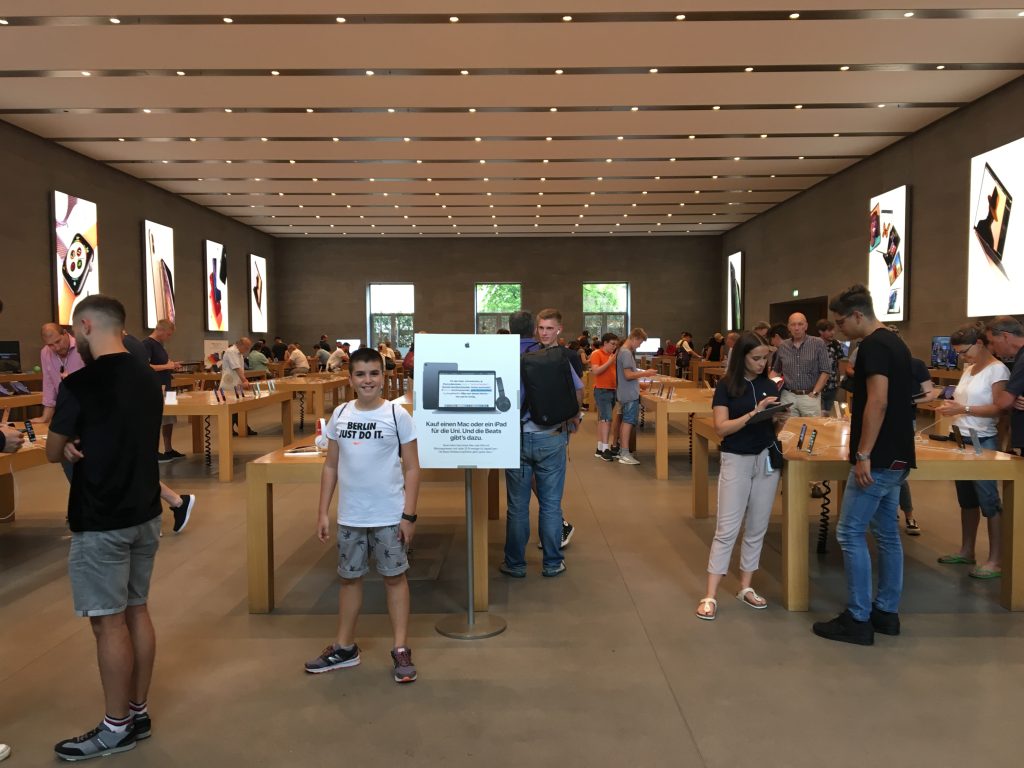 Steve Jobs (Apple Şirketinin Kurucusu)