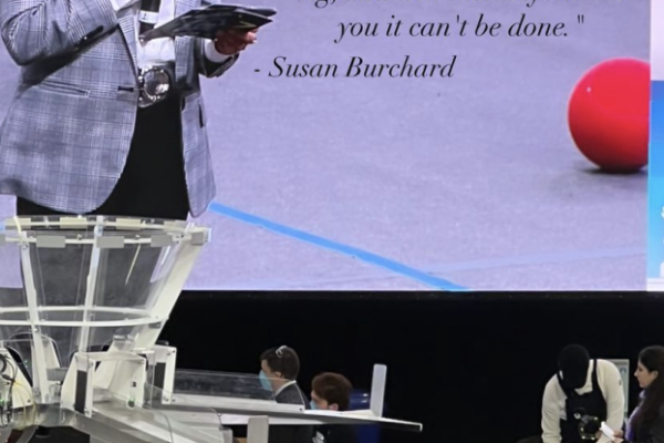 Susan Burchard (Fikret Yüksel Vakfı Başkanı)