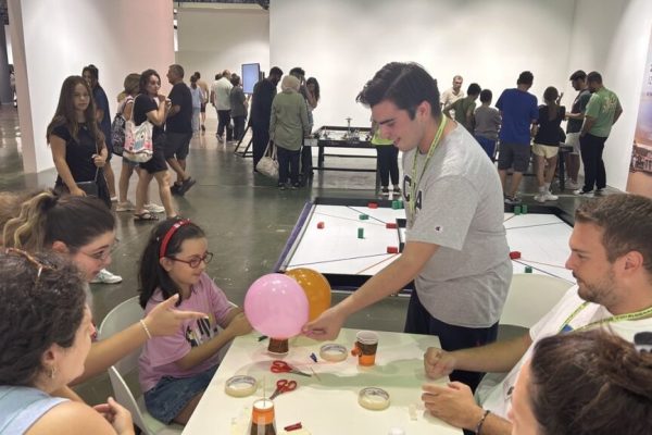 İzmir Kültürpark 93. İzmir Enternasyonal Fuarı - Gönüllü (İzmir, 31 Ağustos - 1 Eylül 2024)